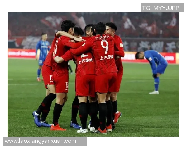 上海上港迎战权建争夺胜利期待精彩对决与球迷热情支持